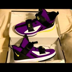 Nike Lebron Soldier XIII SFG Mens Ar